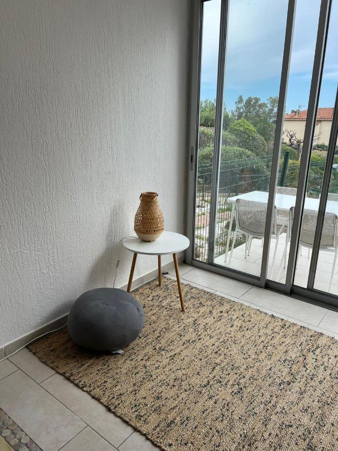 Au Petit Bonheur Vue Mer, Parking, 400M Plage Le Lavandou Exteriér fotografie